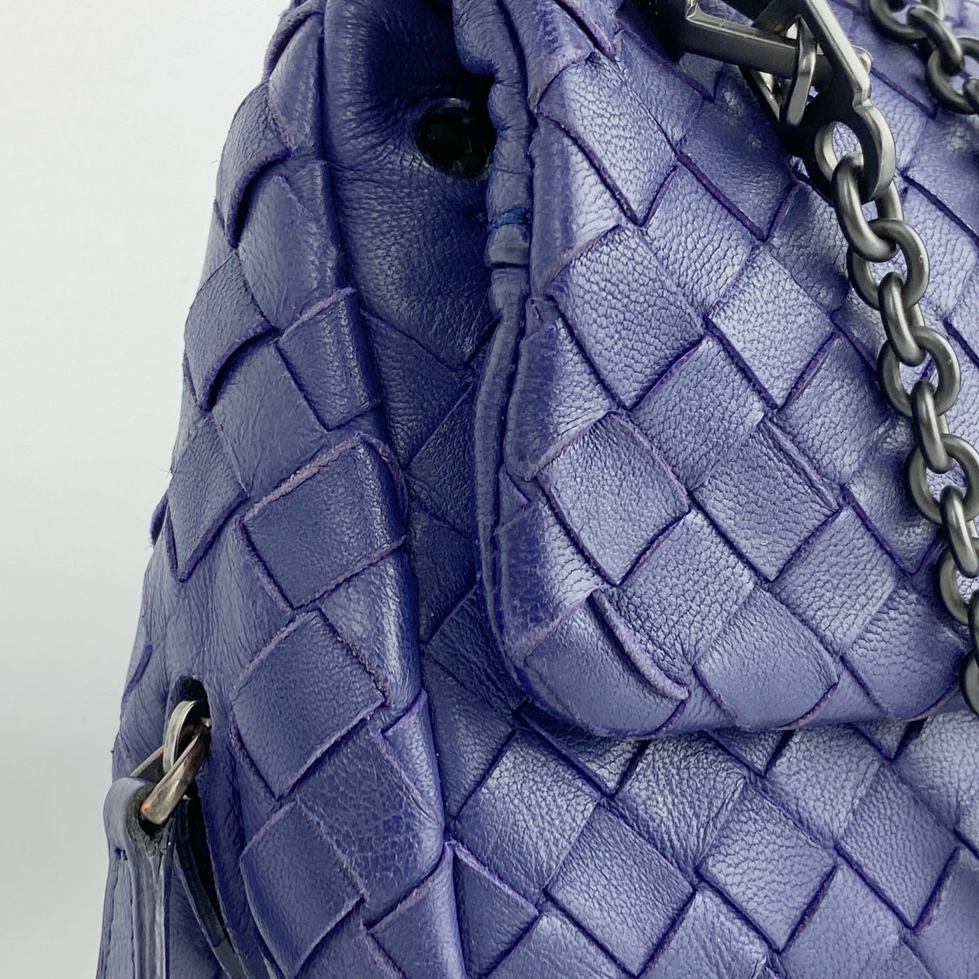 BOTTEGA VENETA INTRECCIATO LEATHER SHOULDER BAG