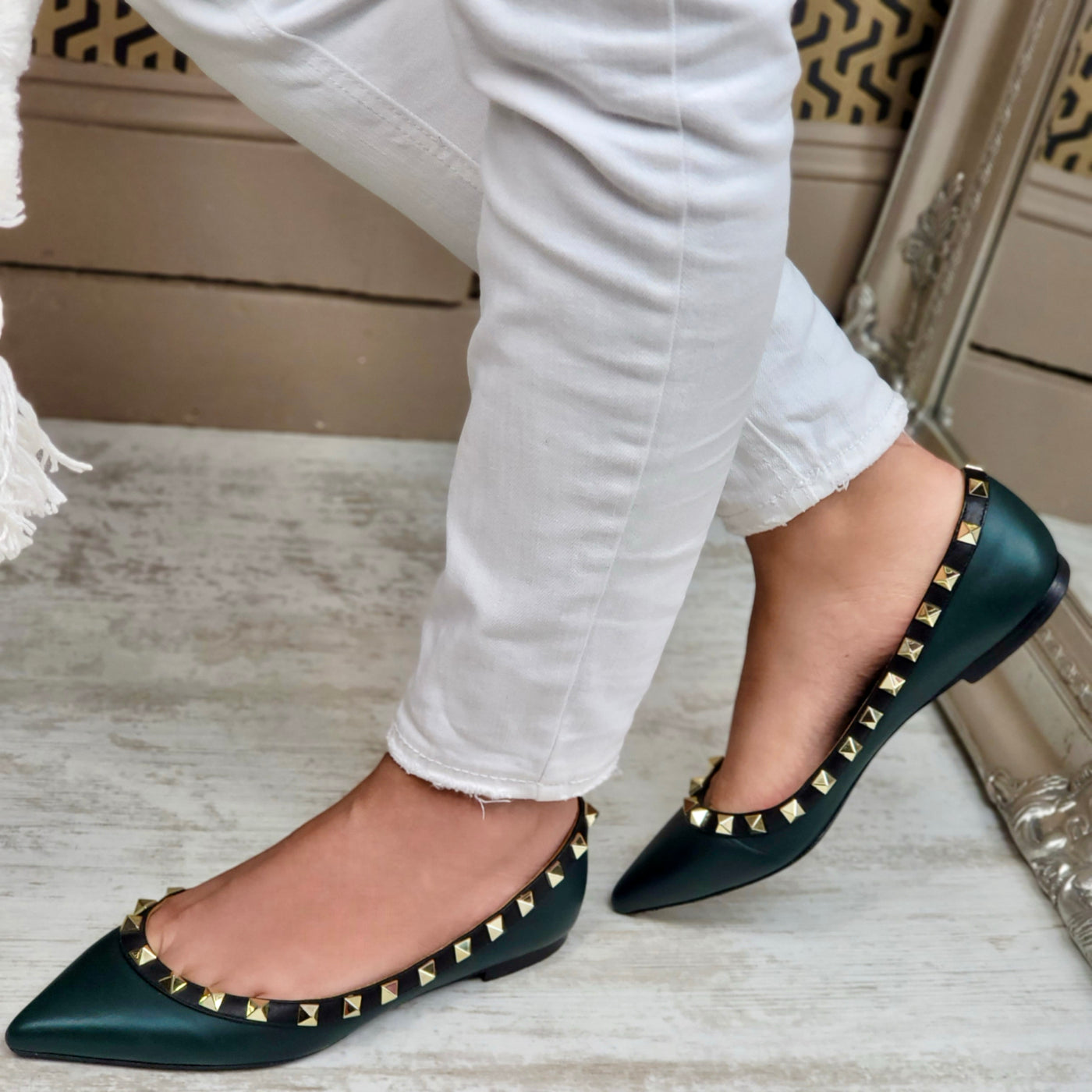 VALENTINO GARAVANI ROCKSTUD FLATS EU 36/ UK 3