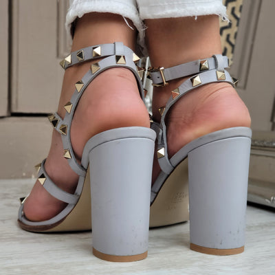 VALENTINO GARAVANI ROCKSTUD SANDALS EU 37.5/ UK 4.5