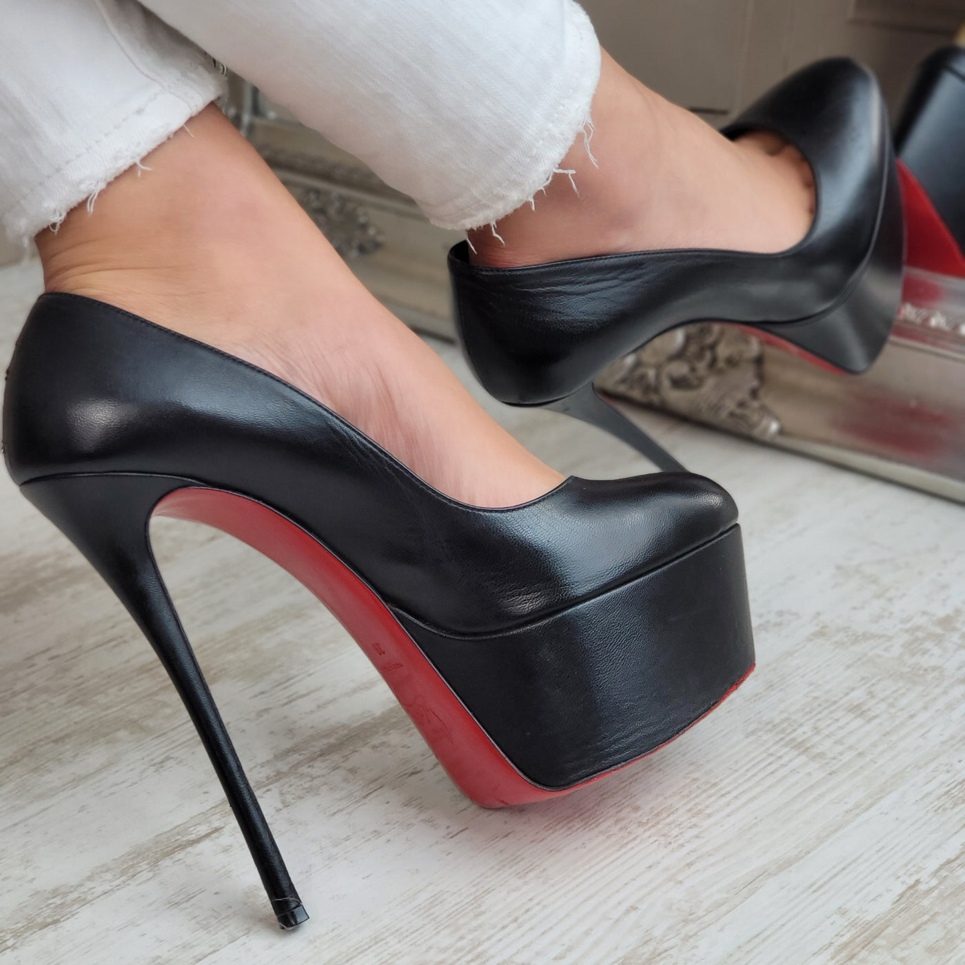 CHRISTIAN LOUBOUTIN DOLLY PLATFORM HEELS EU 39/ UK 6