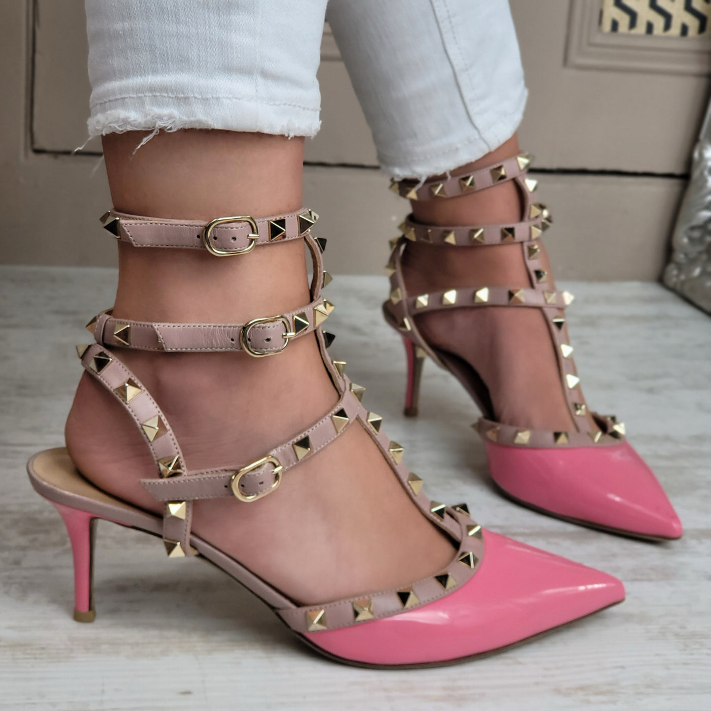 VALENTINO GARAVANI ROCKSTUD HEELS EU 39/ UK 6