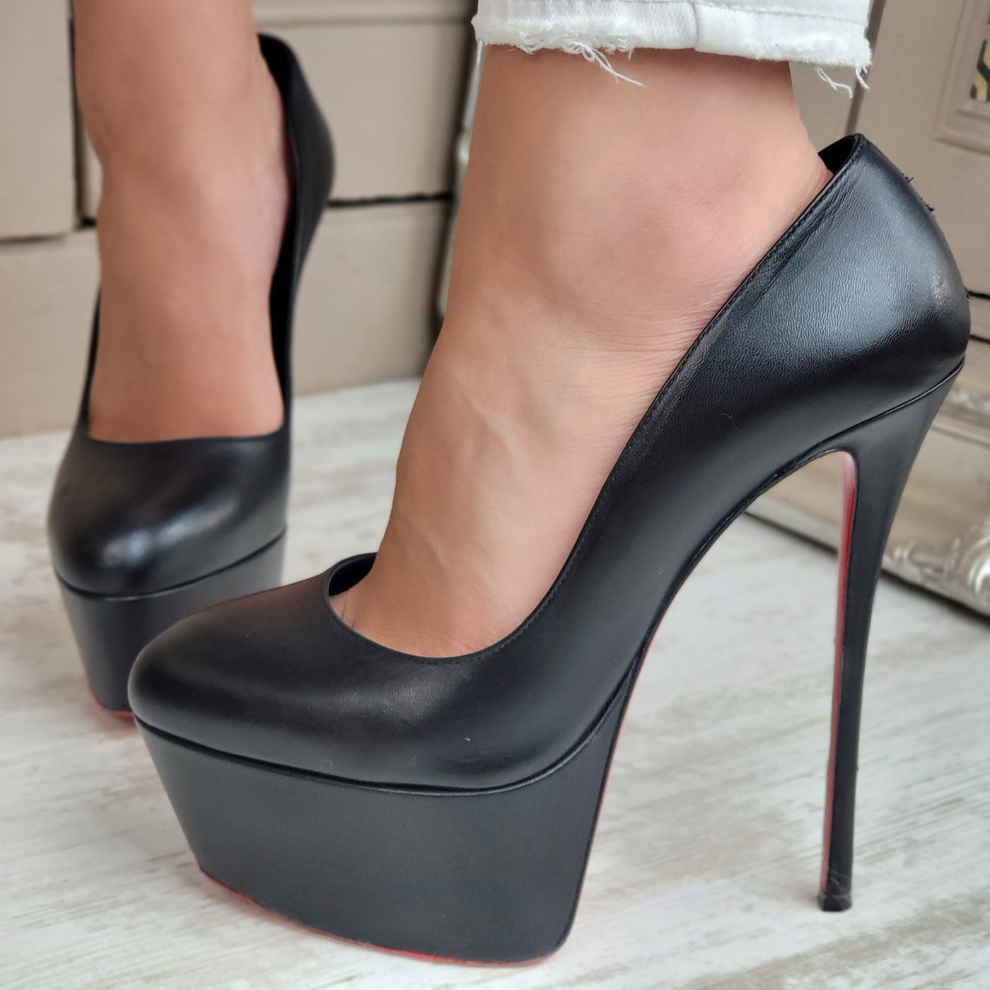 CHRISTIAN LOUBOUTIN DOLLY PLATFORM HEELS EU 39/ UK 6