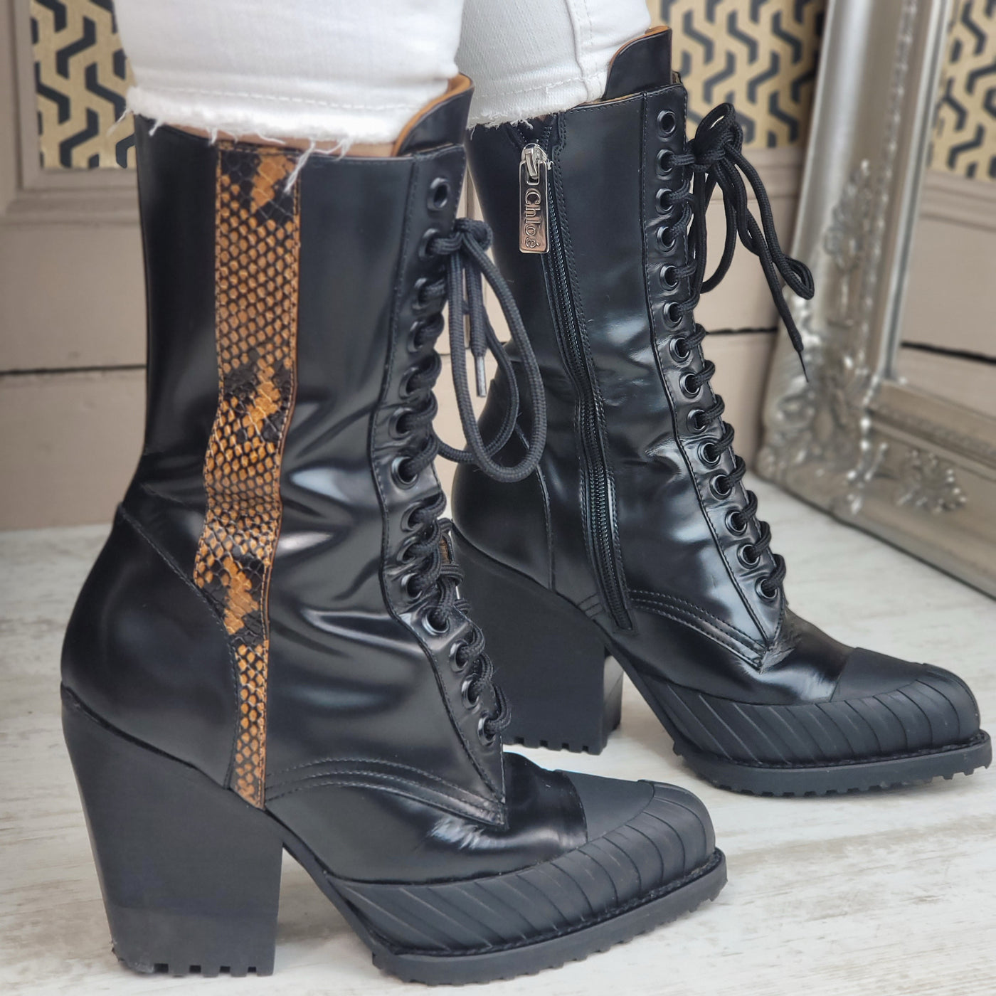 CHLOÉ LEATHER BOOTS EU 37/ UK 4