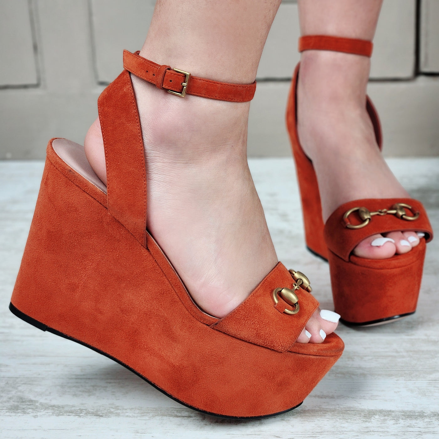 gucci wedges