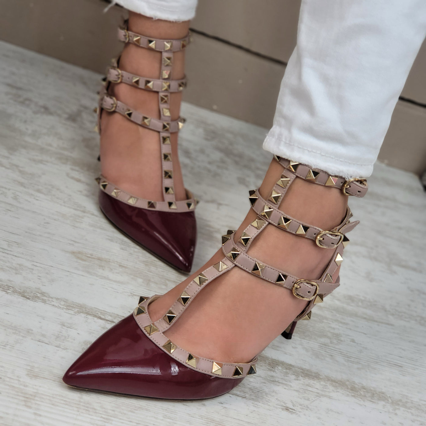 VALENTINO GARAVANI ROCKSTUD PUMPS EU 37/ UK 4