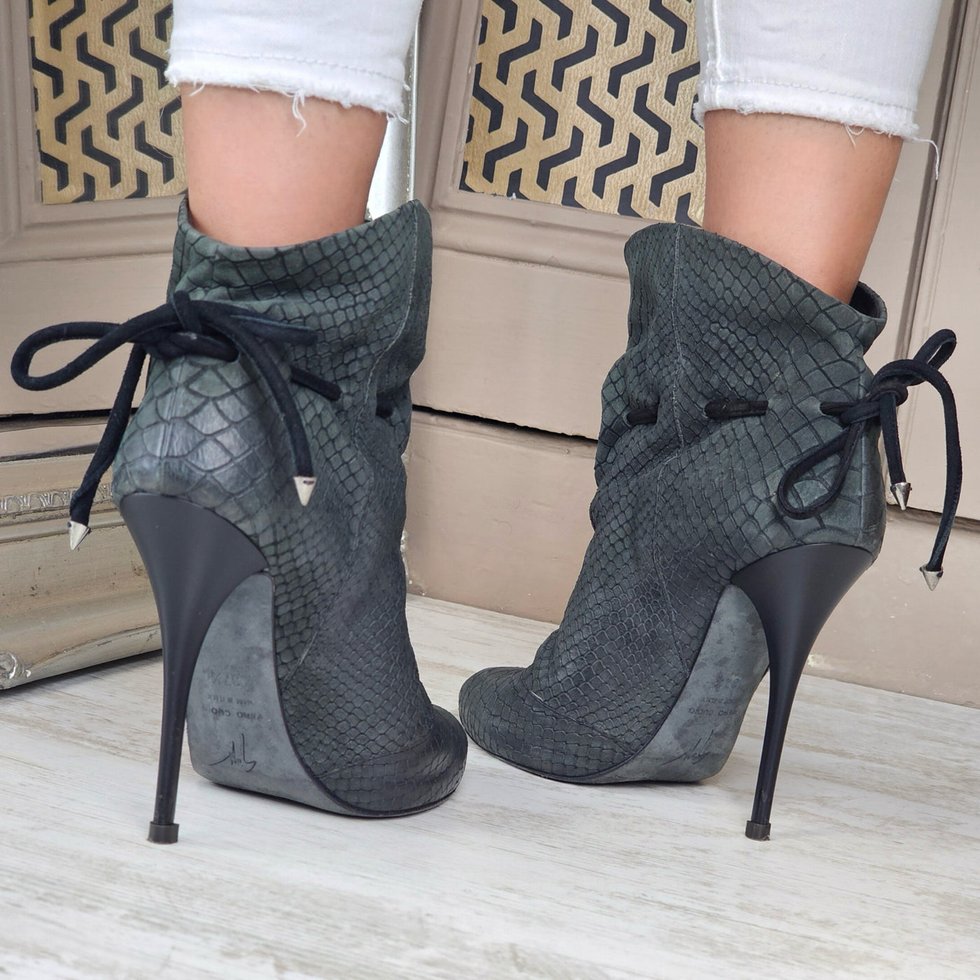 GIUSEPPE ZANOTTI SUEDE BOOTS EU 37.5/ UK 4.5