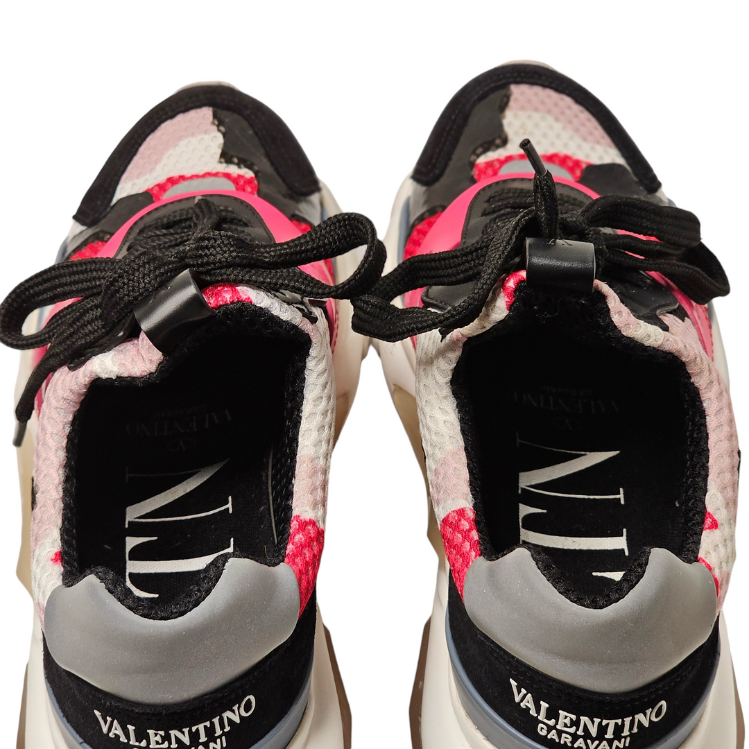 VALENTINO GARAVANIレースピンク スニーカー35⭐️極美品⭐️ VALENTINO GARAVANIレースピンク スニーカー35