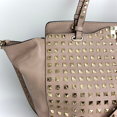 VALENTINO GARAVANI MEDIUM STUDDED ROCKSTUD TOTE BAG