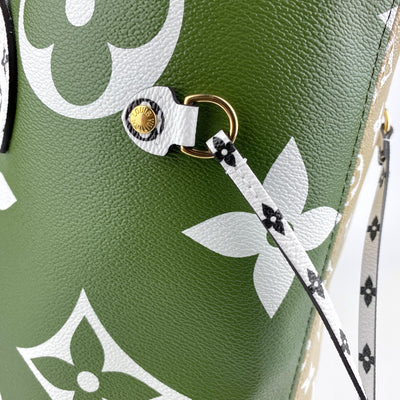 LOUIS VUITTON NEVERFULL MM GIANT MONOGRAM BAG