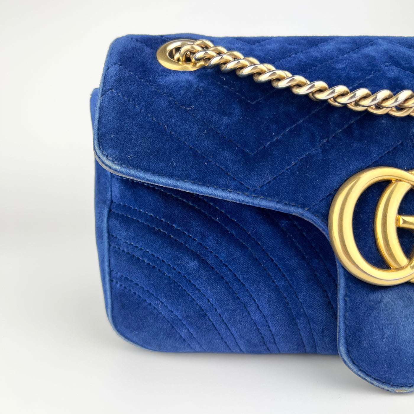 GUCCI MARMONT MEDIUM VELVET BAG