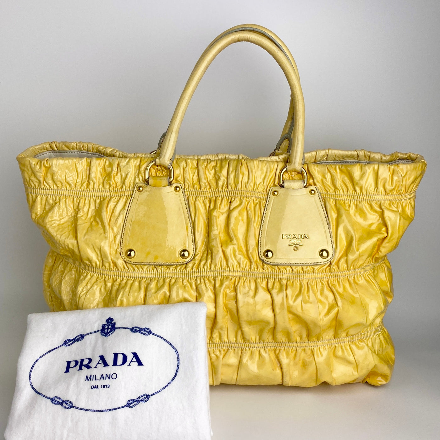 PRADA GLAC GAUFRE TOTE BAG LUXUNAIRE