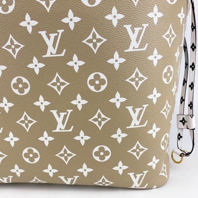 LOUIS VUITTON NEVERFULL MM GIANT MONOGRAM BAG