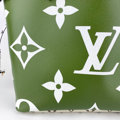 LOUIS VUITTON NEVERFULL MM GIANT MONOGRAM BAG