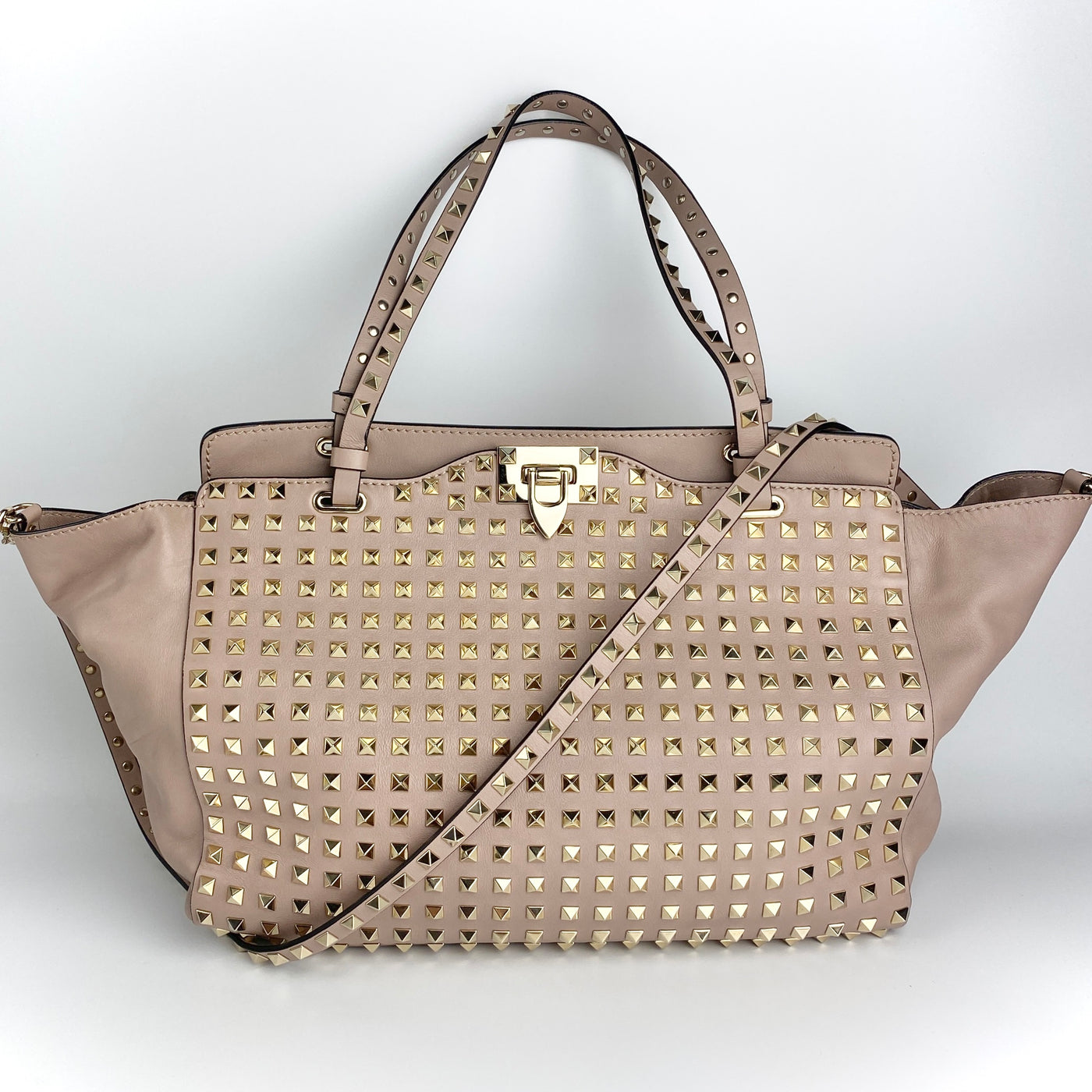 VALENTINO GARAVANI MEDIUM STUDDED ROCKSTUD TOTE BAG