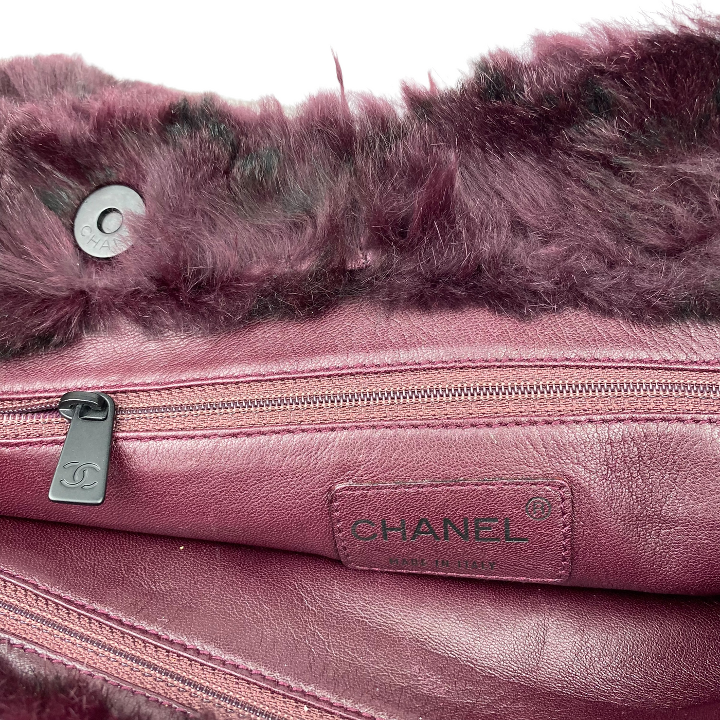 Chanel purple fur handbag inner zip pocket 