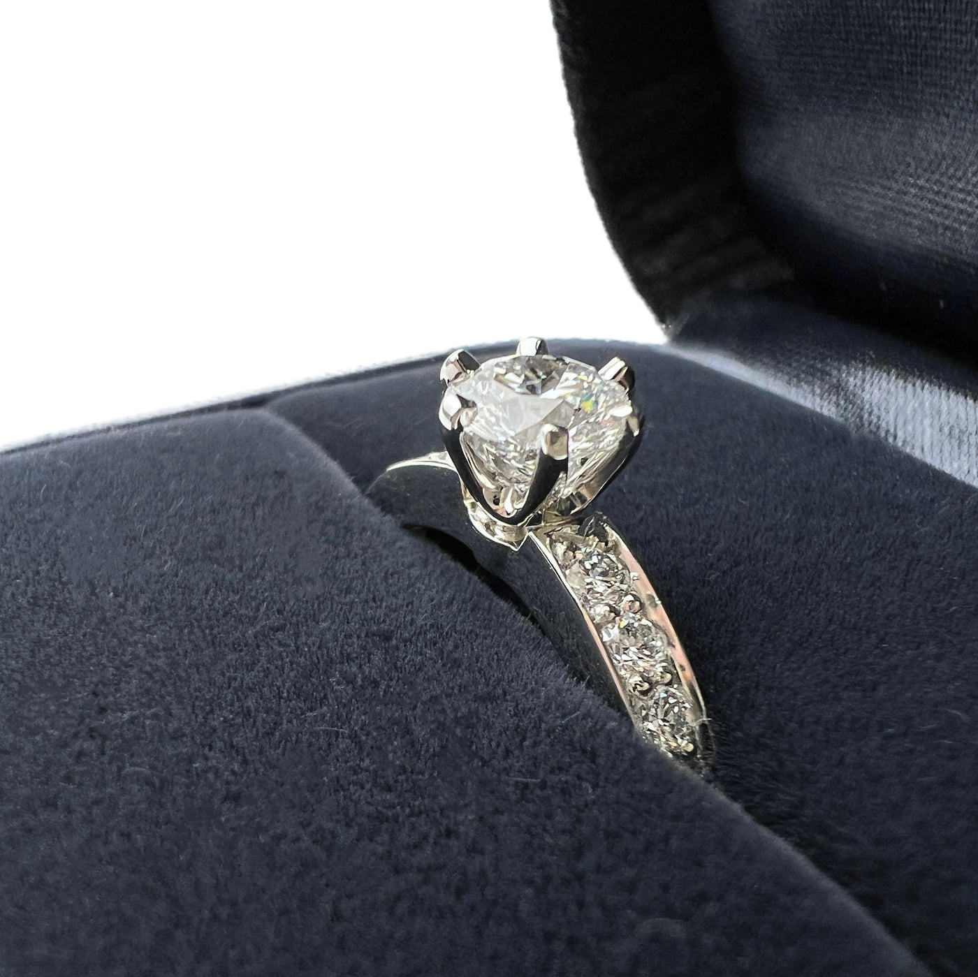 TIFFANY & CO. PLATINUM DIAMOND 0.77 TCW RING